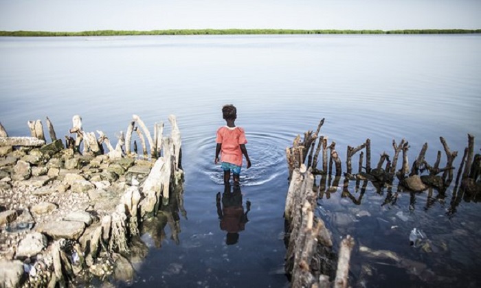 Poor countries urge fast action on Paris deal to stop catastrophic warming 